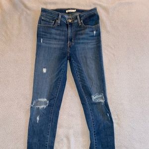 Levi’s 721 High Rise Skinny Jean